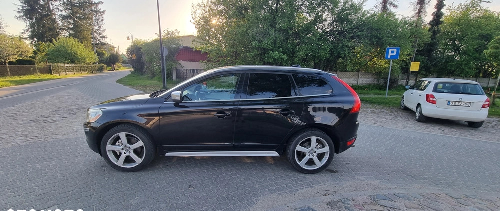 Volvo XC 60 cena 43000 przebieg: 186714, rok produkcji 2011 z Słupsk małe 254